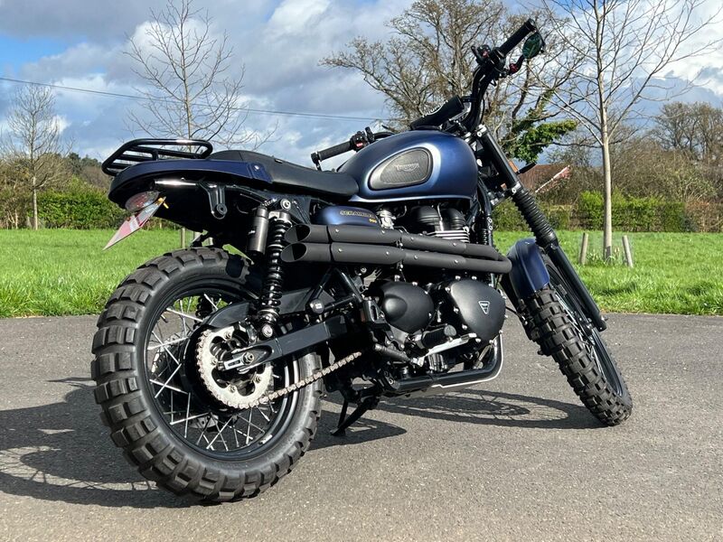 TRIUMPH SCRAMBLER 900