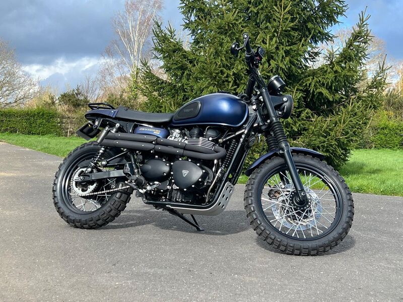 TRIUMPH SCRAMBLER 900