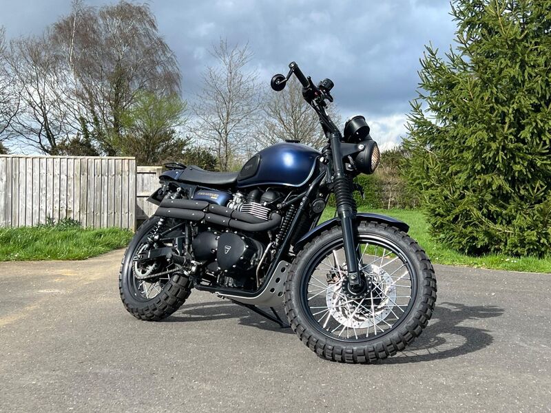 TRIUMPH SCRAMBLER 900