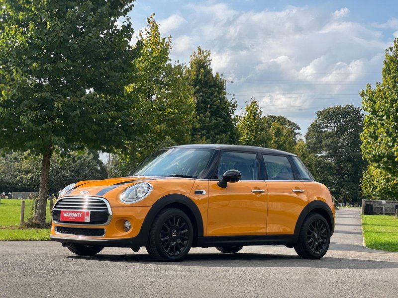 MINI HATCH
