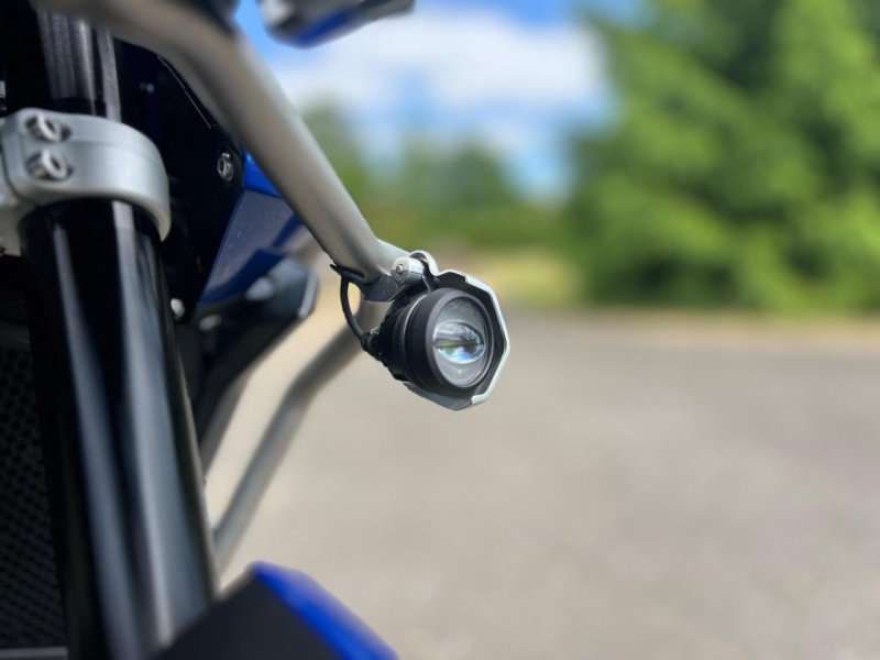 TRIUMPH TIGER 900