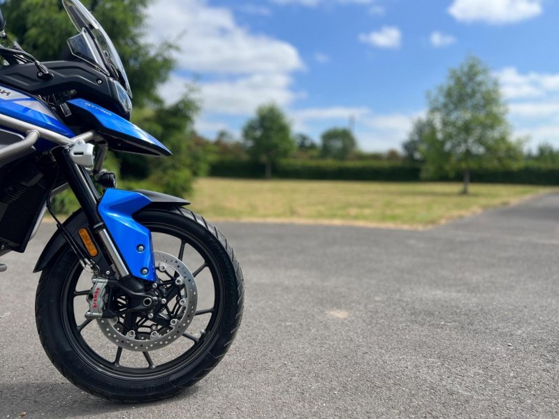TRIUMPH TIGER 900