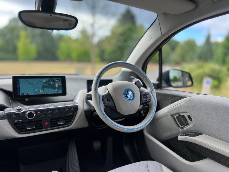BMW I3