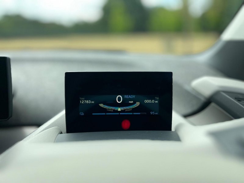 BMW I3