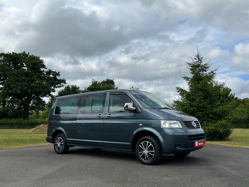 VOLKSWAGEN TRANSPORTER SHUTTLE