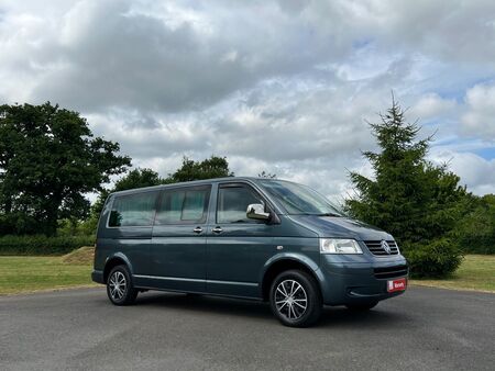 VOLKSWAGEN TRANSPORTER SHUTTLE 1.9 TDI T30 SE L3 H1 4dr