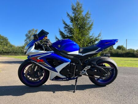 SUZUKI GSXR750 750