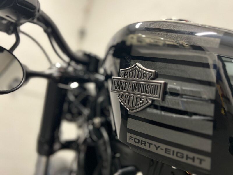 HARLEY-DAVIDSON Sportster